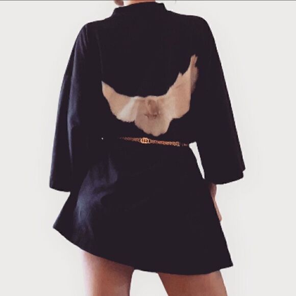 Yeezy Gap Engineered by Balenciaga Dove 3/4 Sleeve Tee
Black XS - Picture 1 of 8